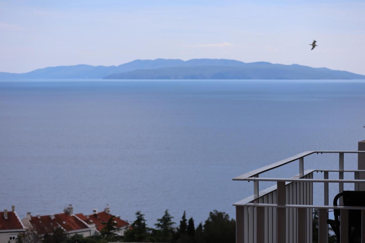 Veronika Rijeka Buitenkant foto